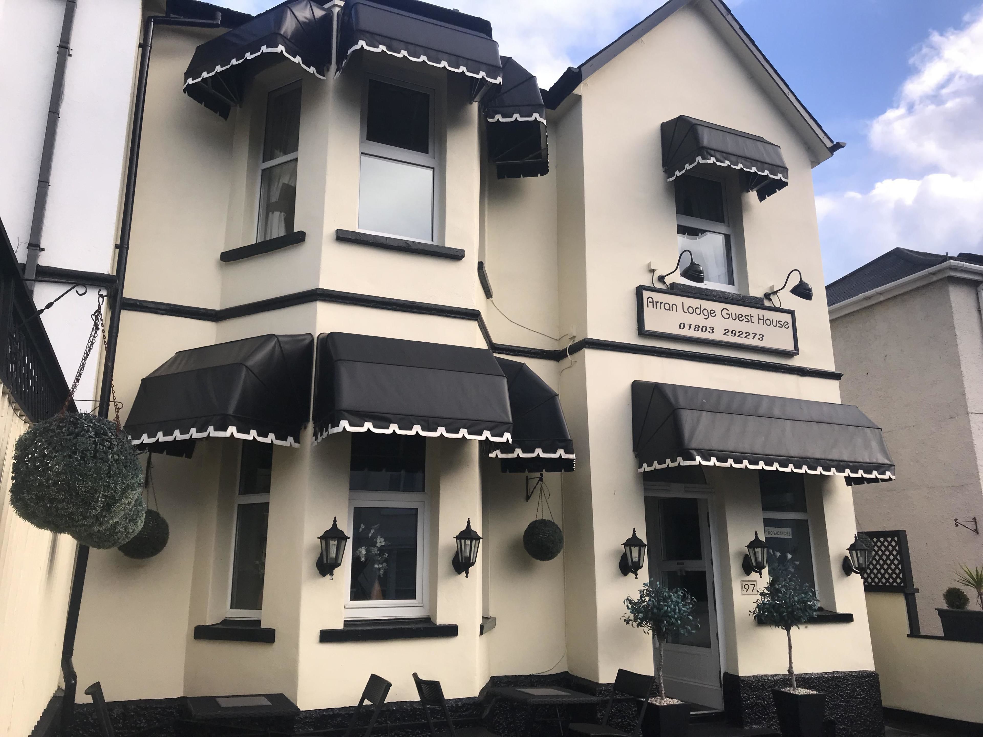 واجهة المنشأة