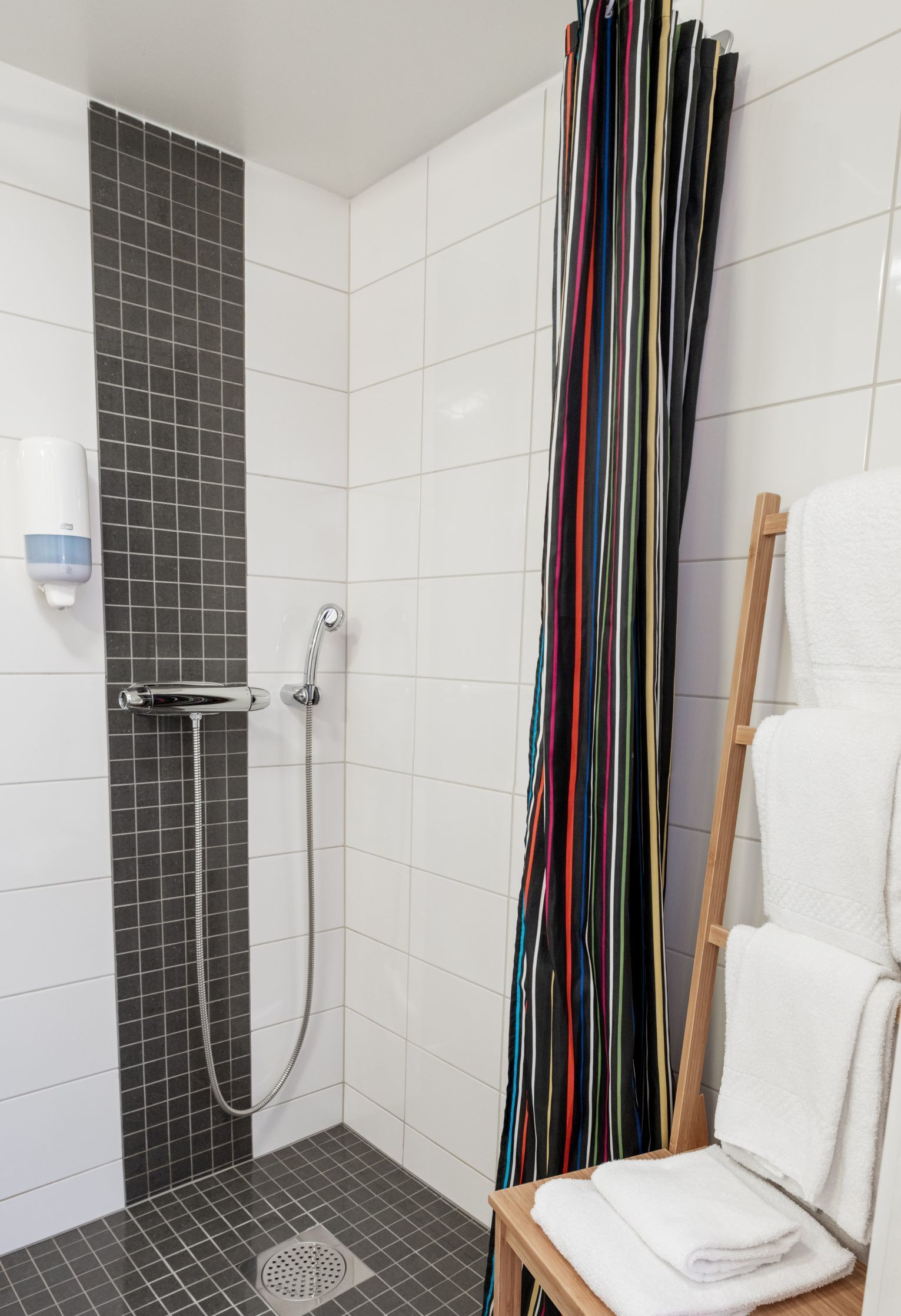 studioextra | bathroom shower