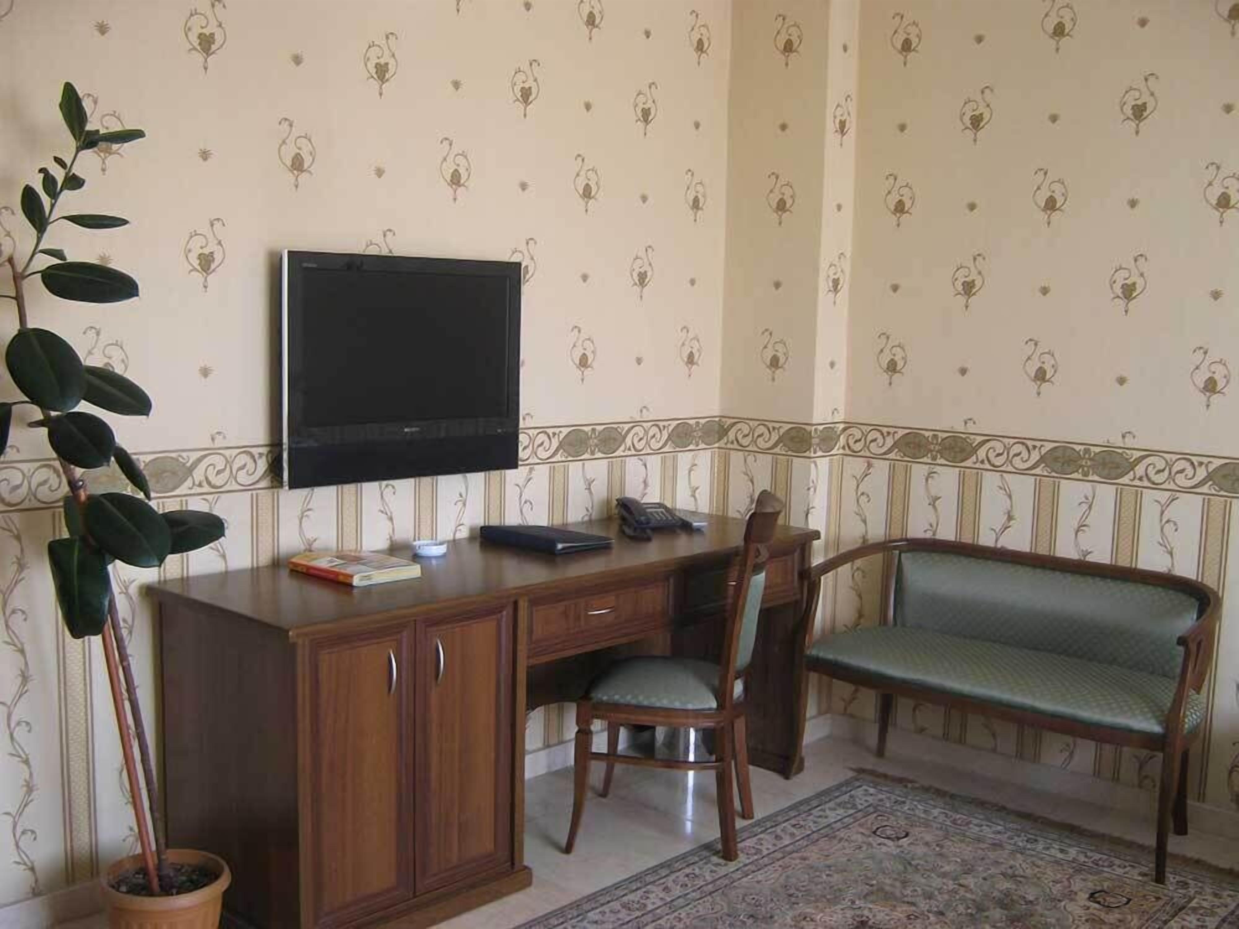 Foto - Royal Petrol Hotel