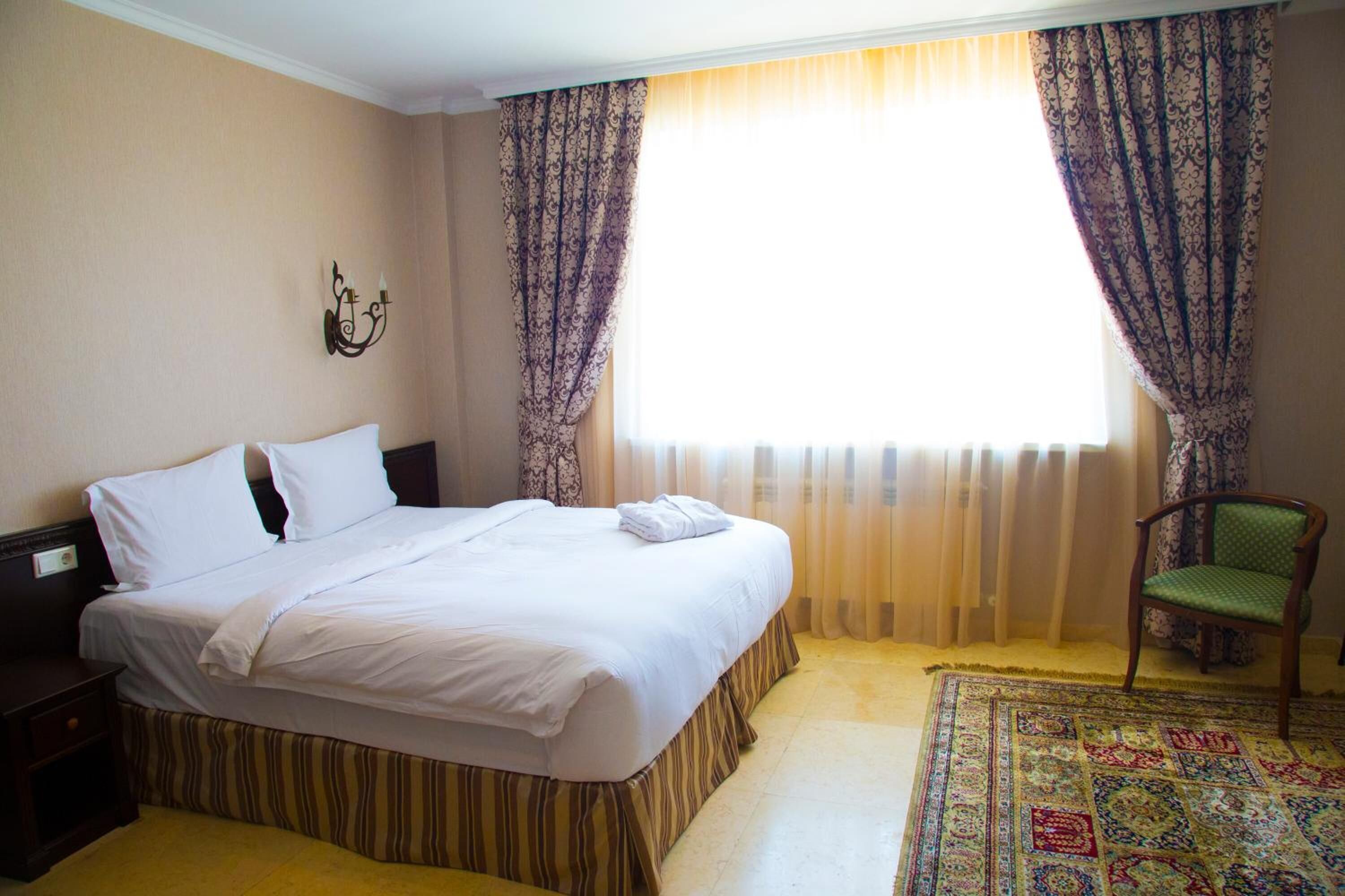 Foto - Royal Petrol Hotel