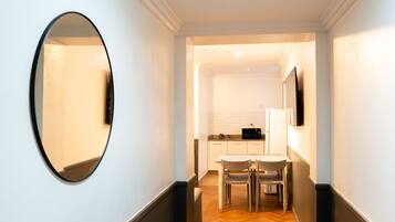 Een 32-inch televisie met kabelzenders