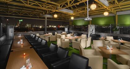 Maumu Hotel and Lounge