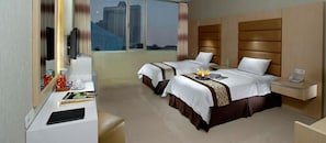 Executive Suite, 1 King Bed | Minibar, in-room safe, free WiFi