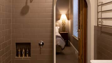 Salamanca Suite | Bathroom | Hair dryer, bathrobes, towels, soap