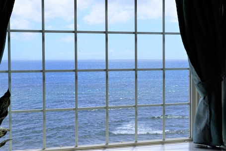 Basic Twin Room, 1 Bedroom, Kitchen, Ocean View | Beach/ocean view. Okinawa Ocean Front Hotel