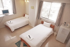 Standard Twin Room, 2 Single Beds, Non Smoking, City View