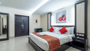 أسرّة سليكت كومفورت وميني بار وخزنة داخل الغرفة وبديكورات فريدة لكل غرفة