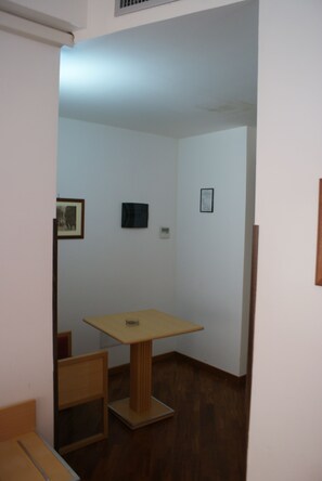 Double Room | Frette Italian sheets, premium bedding, down comforters - Catania Crossing B&B Rooms and Comforts (Catania)