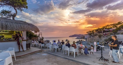 FERGUS Style Cala Blanca Suites