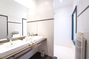 Standard Double Room (Without lift ) | Bathroom