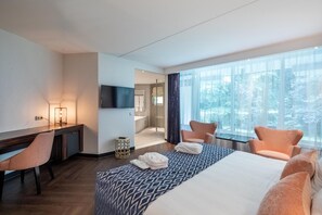 In-room safe, desk, cots/infant beds, free WiFi - Van der Valk Hotel Wieringermeer (Wieringerwerf)