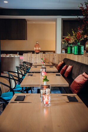 Daily buffet breakfast for a fee - Van der Valk Hotel Wieringermeer (Wieringerwerf)