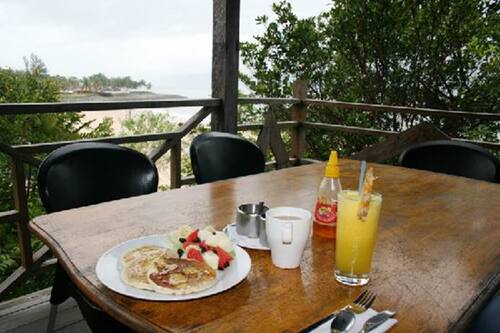 Daily continental breakfast for a fee