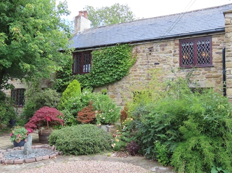 Exterior. Church Villa B&B