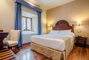 In-room safe, desk, free WiFi, bed sheets