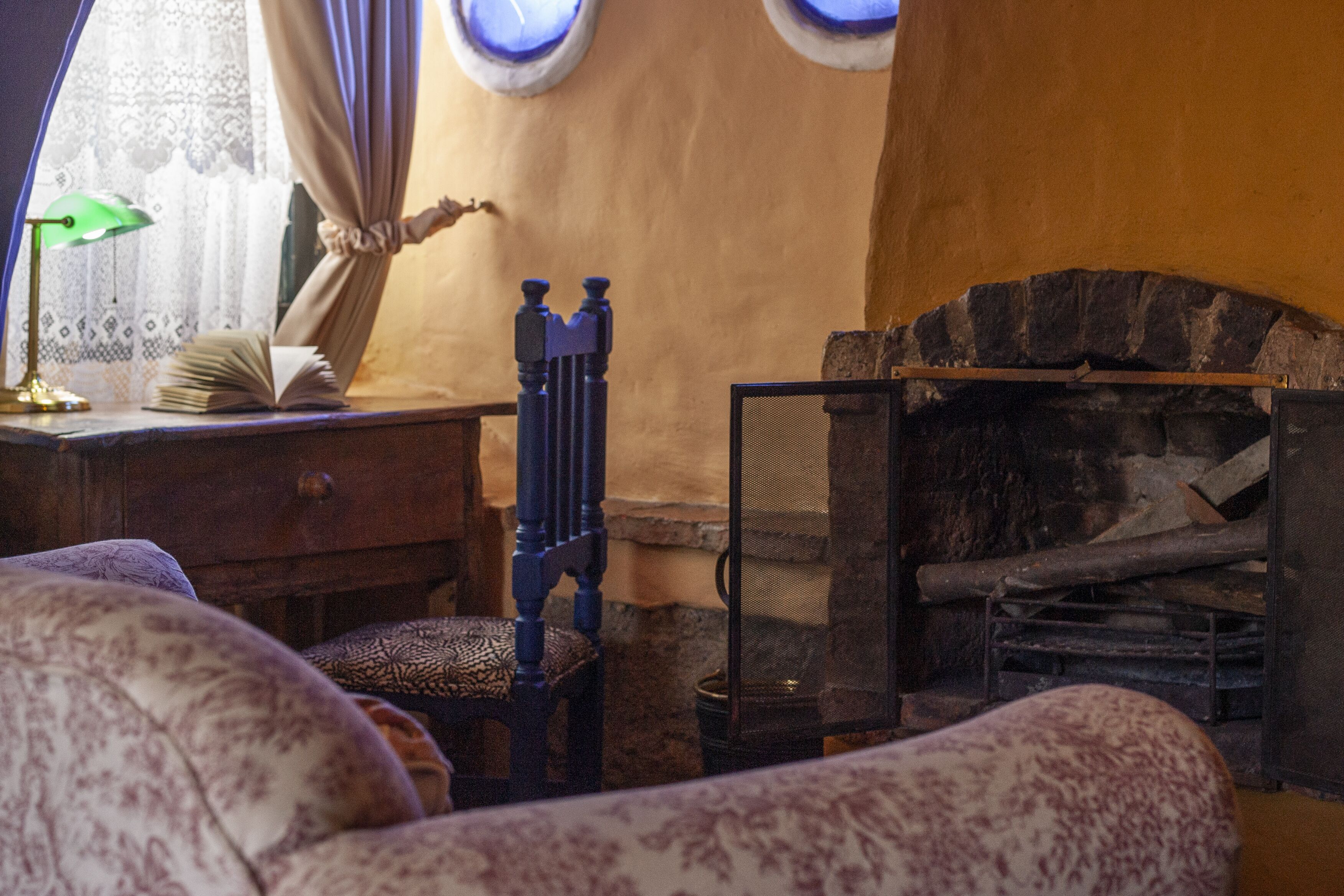 suite, fireplace | premium bedding, tempur-pedic beds, minibar, in-room safe