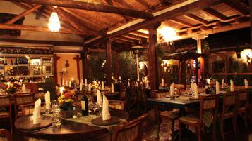 Free daily cooked-to-order breakfast