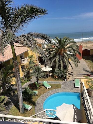Las Palmeras Huanchaco