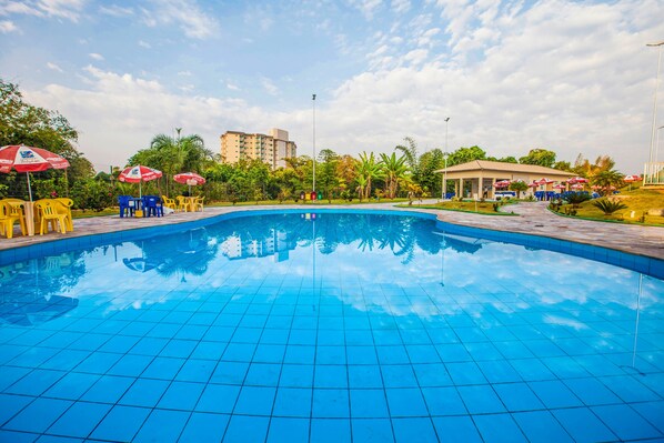 5 albercas al aire libre 