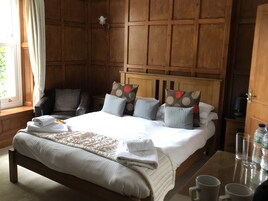 Phòng đôi truyền thống, tầng trệt | Bàn ủi/dụng cụ ủi quần áo, truy cập Internet không dây miễn phí 