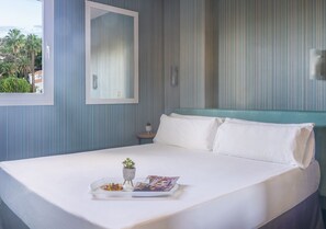 1 makuuhuone, allergiatestatut vuodevaatteet, minibaari, pimennysverhot