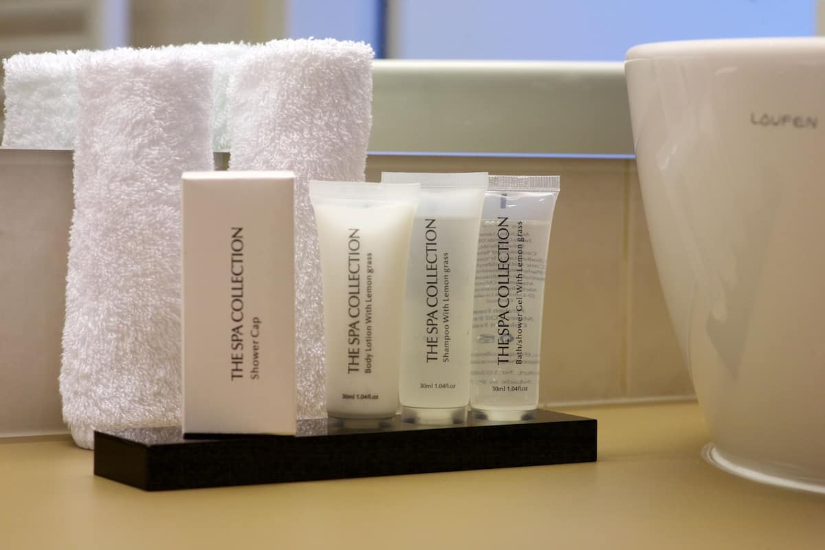 premium bedding, down duvets, minibar, in-room safe