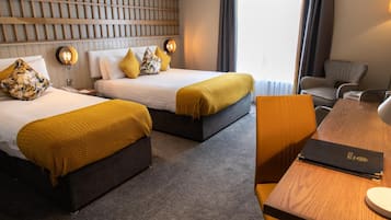 Hypo-allergenic bedding, desk, iron/ironing board, free WiFi