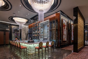 14 restaurants; breakfast, lunch, dinner and brunch served  - Solaire Resort Entertainment City (Parañaque)