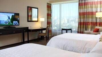 1 bedroom, hypo-allergenic bedding, Select Comfort beds, minibar