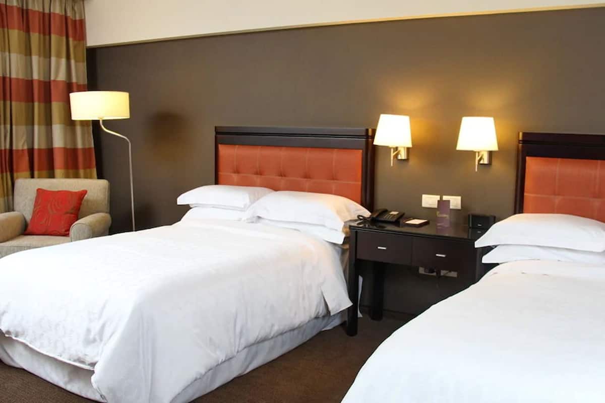 1 bedroom, hypo-allergenic bedding, select comfort beds, minibar