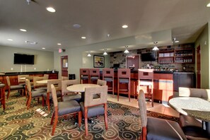 Restaurant - Cobblestone Inn & Suites - Bottineau (Bottineau)
