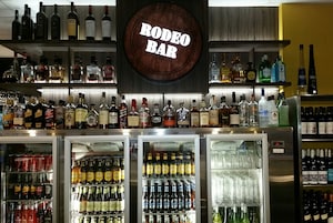 4 bares/lounges