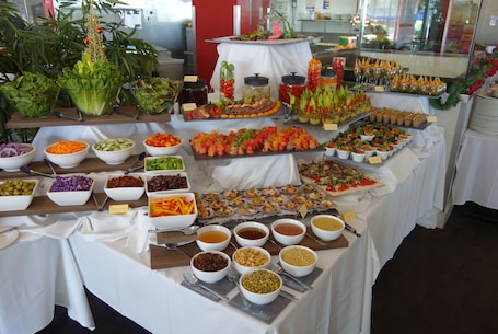 Meeting facility. Isa Hotel