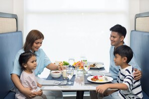 Se sirven desayunos, almuerzos y cenas