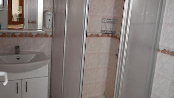 Appartement Standard | Coffres-forts dans les chambres, rideaux occultants