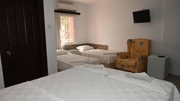 Standard-Vierbettzimmer