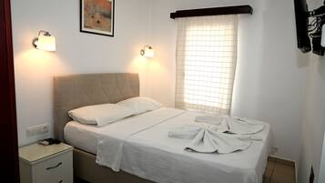 Caja de seguridad en la habitación y cortinas blackout