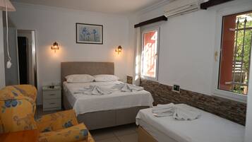 Standard-Dreibettzimmer