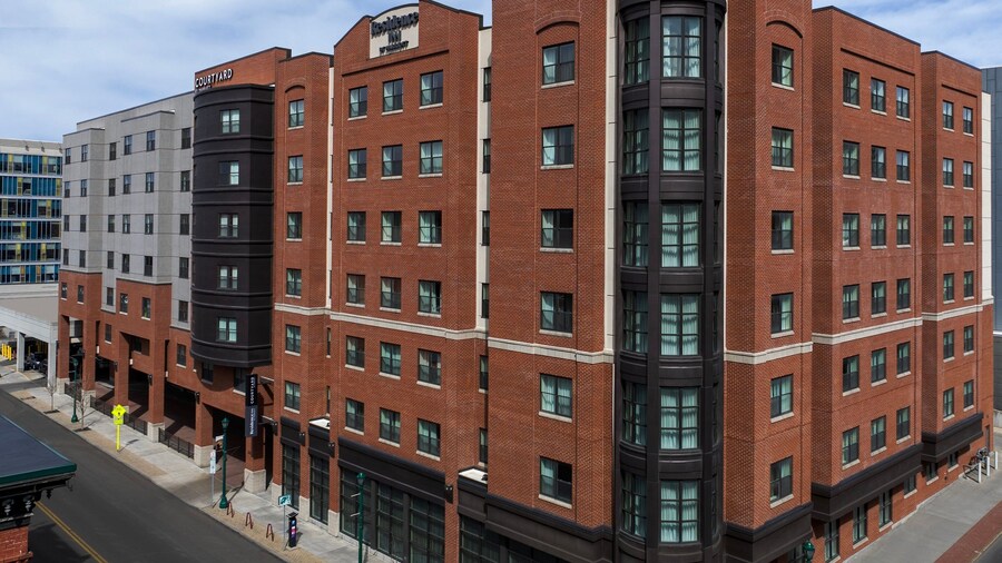 Courtyard Syracuse Downtown At Armory Square