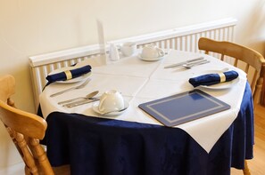 Free full breakfast  - The Gables Guest House (Lincoln)