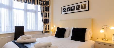 Double Room, Ensuite | Desk, free WiFi