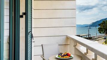 Suite Familiale, vue mer | Terrasse/Patio