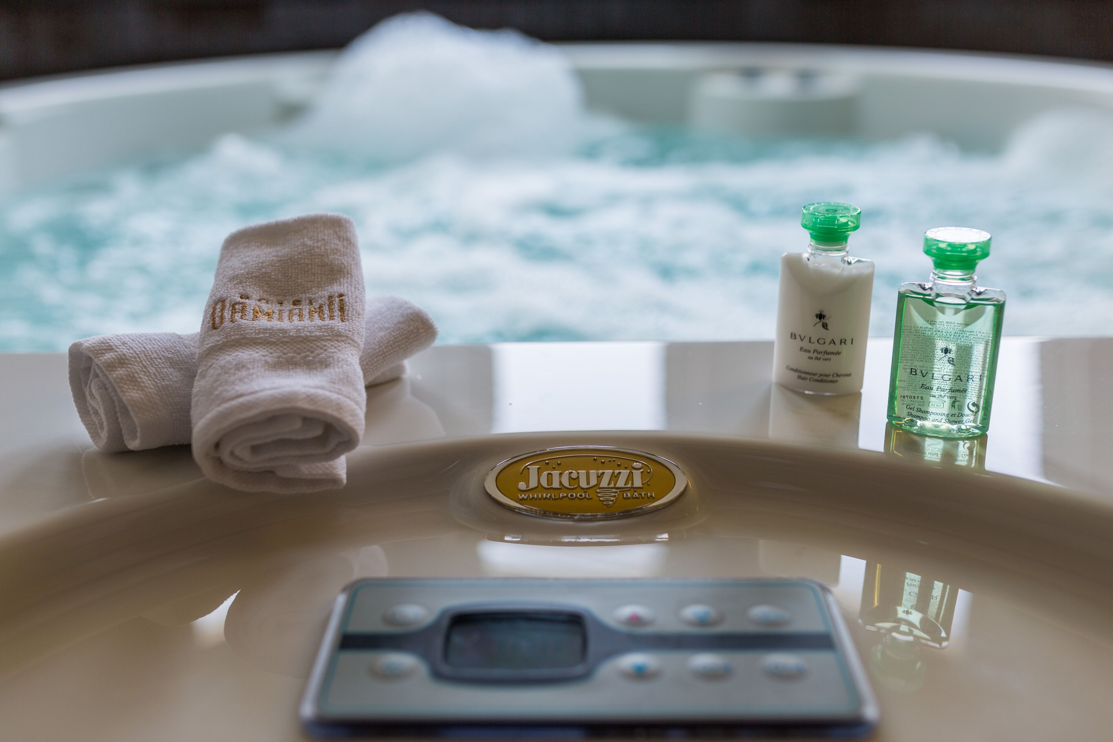 executive suite, terrace, sea view | bathroom | separate bathtub and shower, jetted bath, hydromassage showerhead