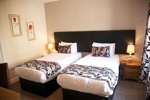 Double Room, Ensuite (or Twin)