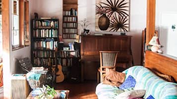 Yhden hengen standard-huone, 1 parisänky | Oleskelualue