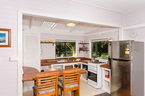 Romantisches Ferienhaus, Mehrere Betten, Bergblick, Bergseite | Eigene Küche