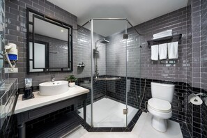 Bathroom - Hanoi Ancient Paradise Hotel (Hanoi)