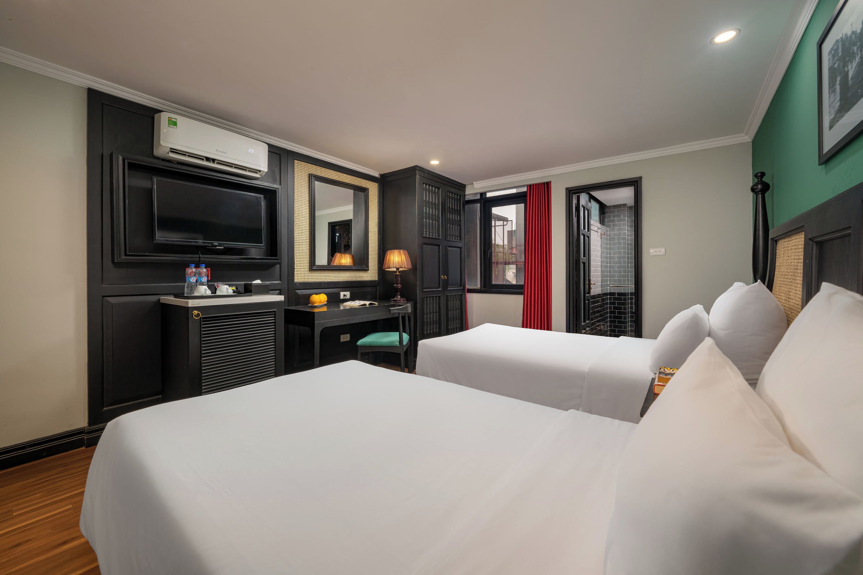 deluxe double or twin room, 1 bedroom, city view | view from room