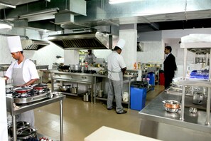 Interior - Hotel Castle Rock (Kochi)