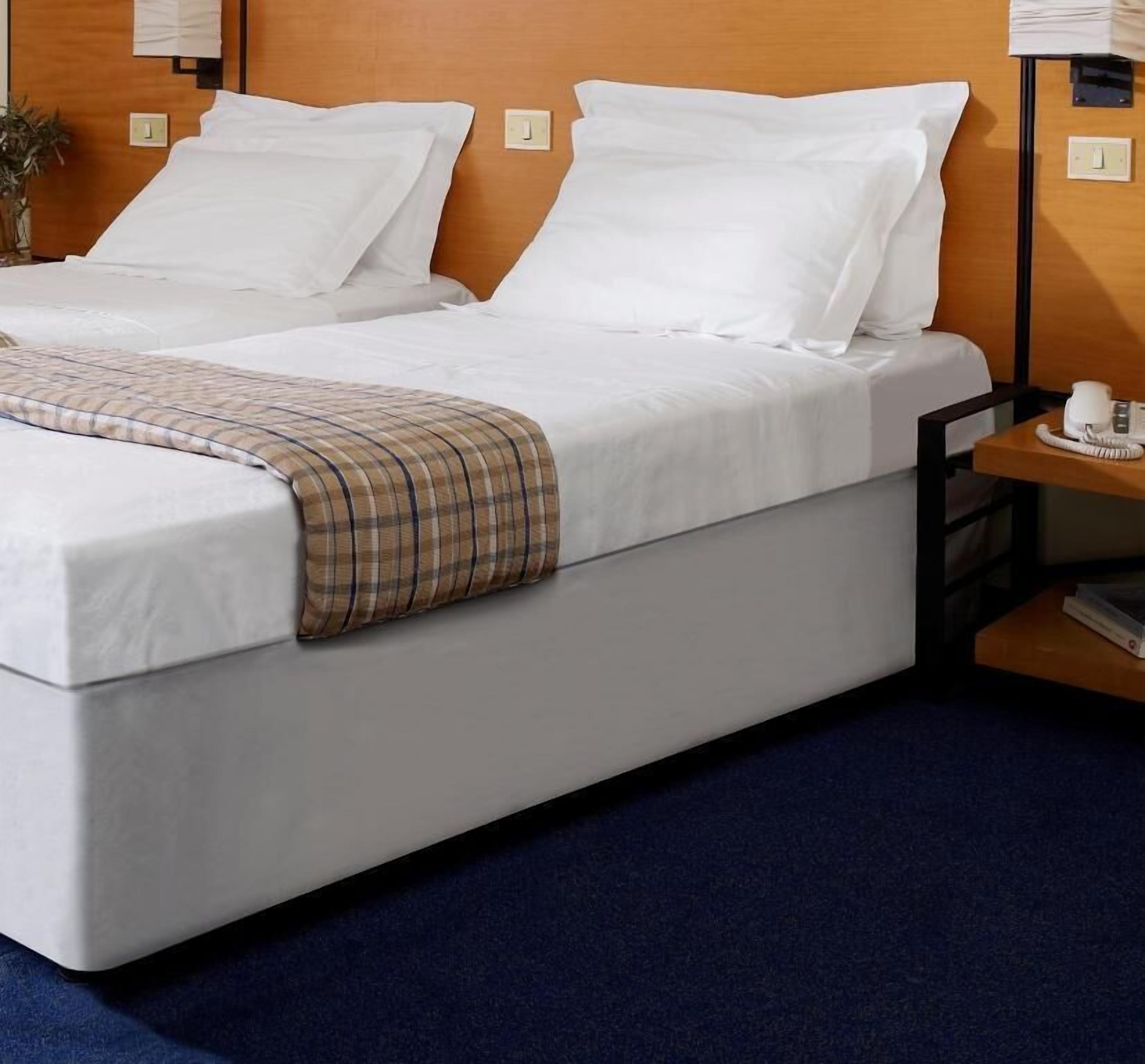 1 bedroom, in-room safe, iron/ironing board, cots/infant beds